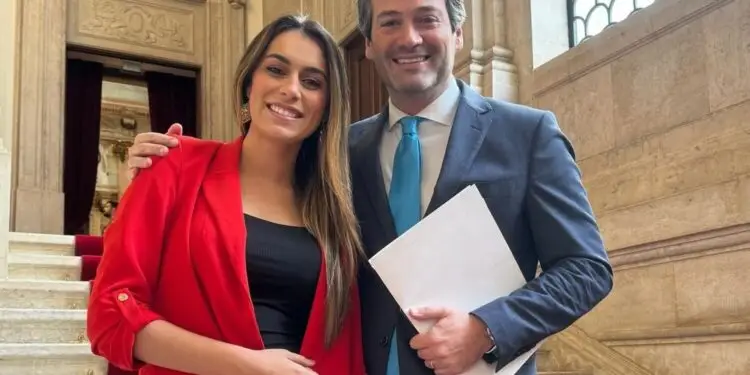 Rita Matias cria novo movimento e pode estar a preparar a saída do CHEGA