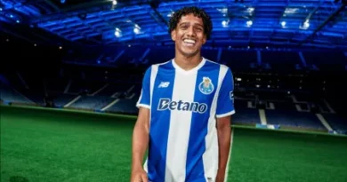 Oficial: FC Porto anuncia segundo reforço do dia para a defesa